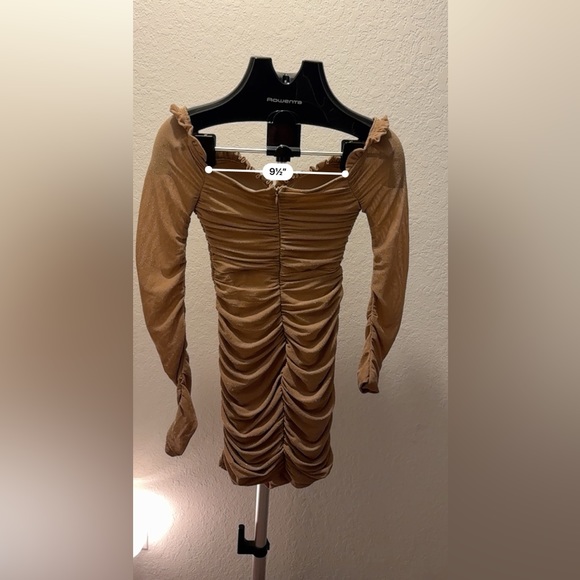 Women's Dresses Off Shoulder Frill Trim Ruched. - Picture 8 of 8